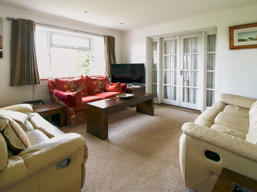 Living area | LoveKush, Banstead