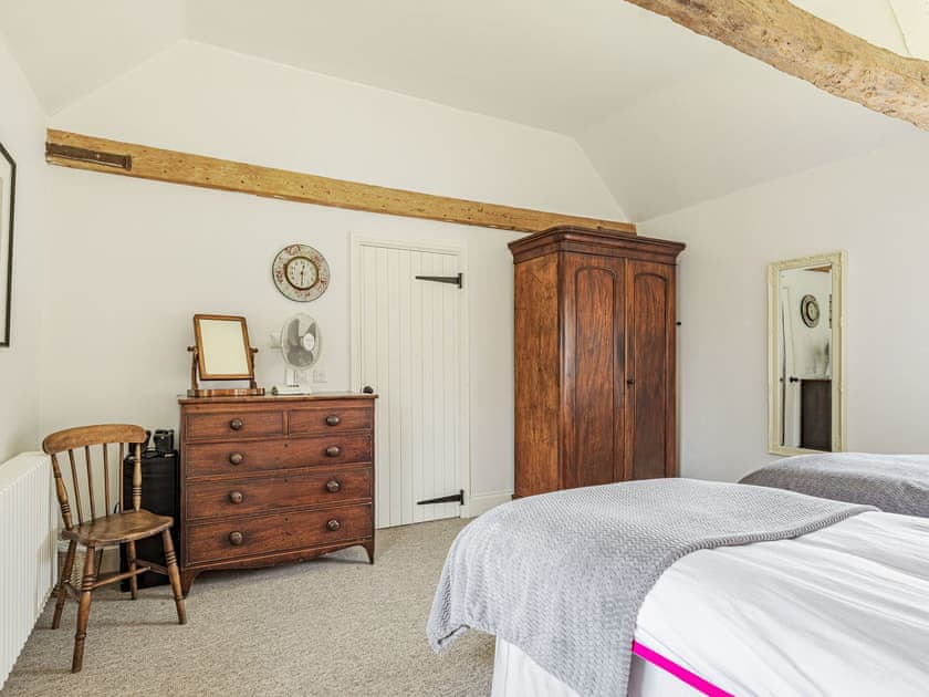 Twin bedroom | The Folly - Halliday’s Cottages, Greetham, Oakham