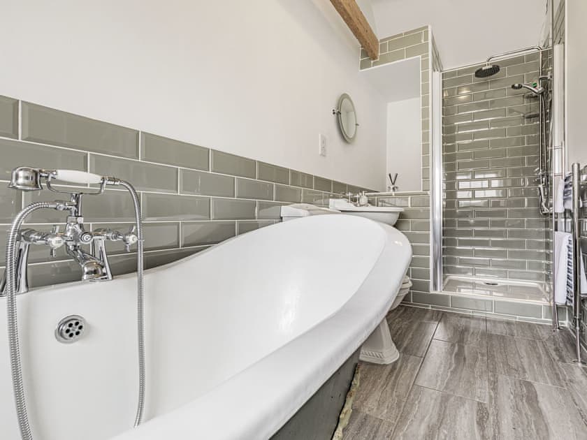 Bathroom | The Folly - Halliday’s Cottages, Greetham, Oakham