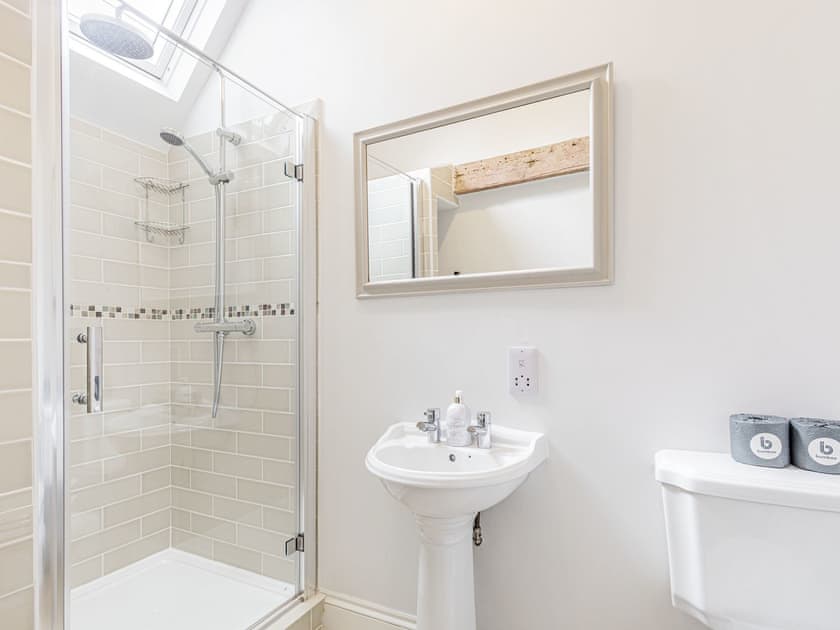 Shower room | The Folly - Halliday’s Cottages, Greetham, Oakham