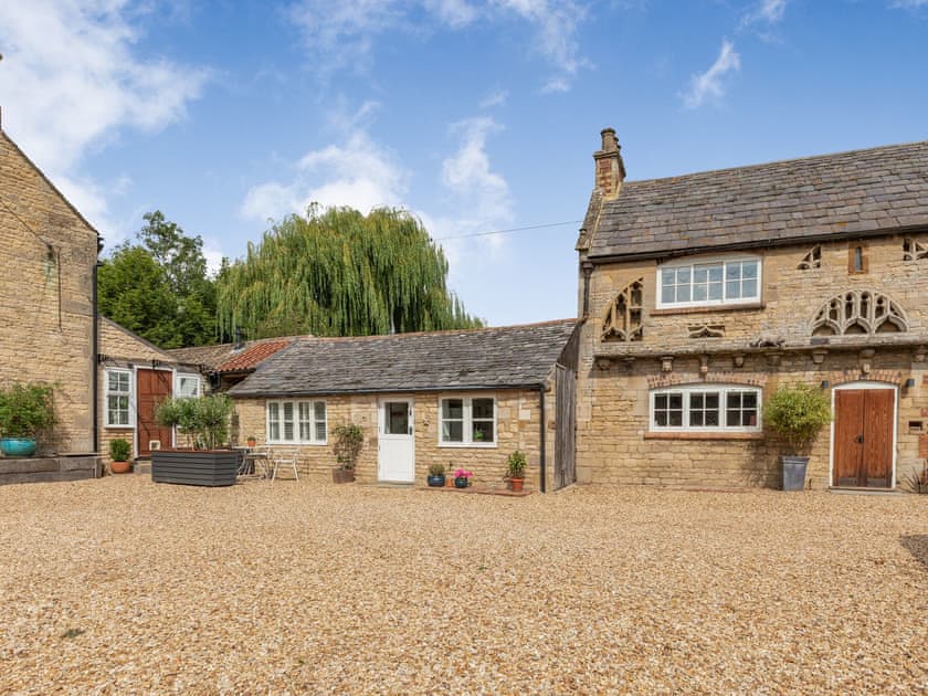 Exterior | The Cottage - Halliday’s Cottages, Greetham, Oakham