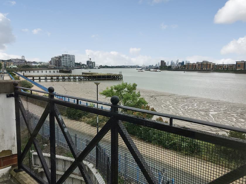 Balcony | Thames View, Woolwich