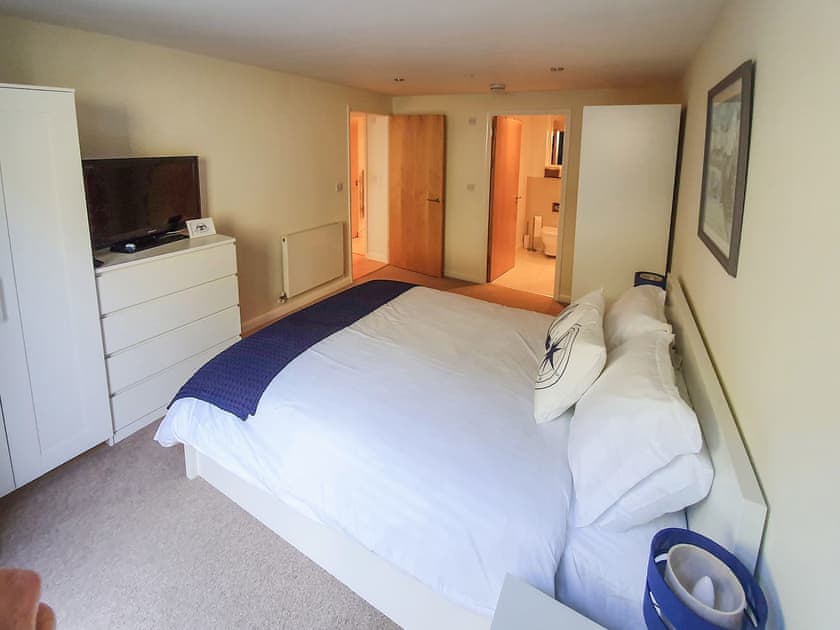 Double bedroom | Apartment 4, Newquay