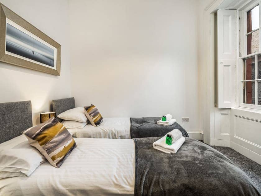 Twin bedroom | The Renfrew Residence, Glasgow City Centre