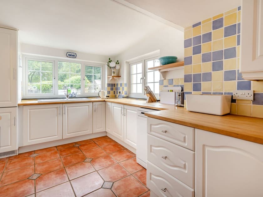 Kitchen area | Y Gwesty Bach Cottages- Y Gwesty Bach - Y Gwesty Bach Cottages, Castle Morris, near Fishguard
