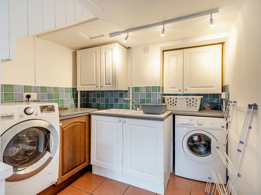 Utility room | Y Gwesty Bach Cottages- Y Gwesty Bach - Y Gwesty Bach Cottages, Castle Morris, near Fishguard