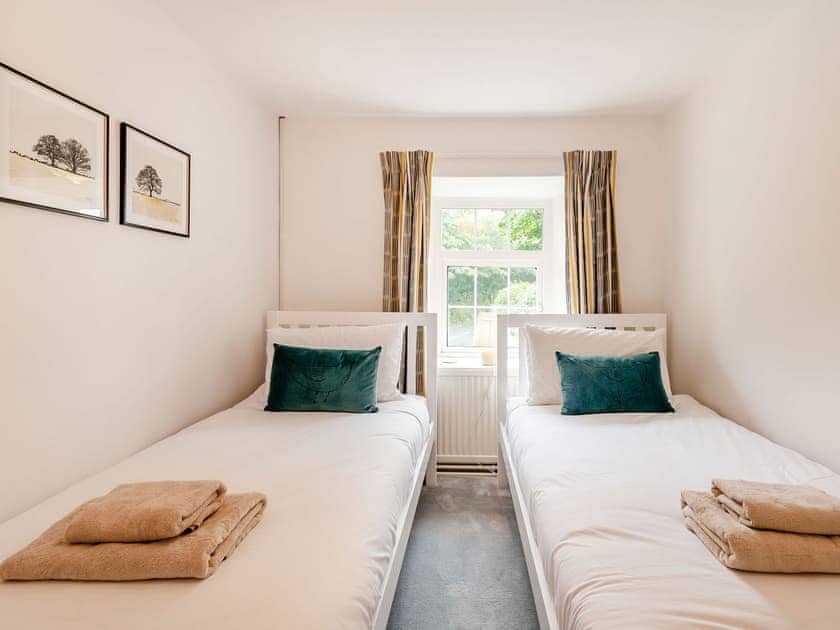 Twin bedroom | Y Gwesty Bach Cottages- Y Gwesty Bach - Y Gwesty Bach Cottages, Castle Morris, near Fishguard