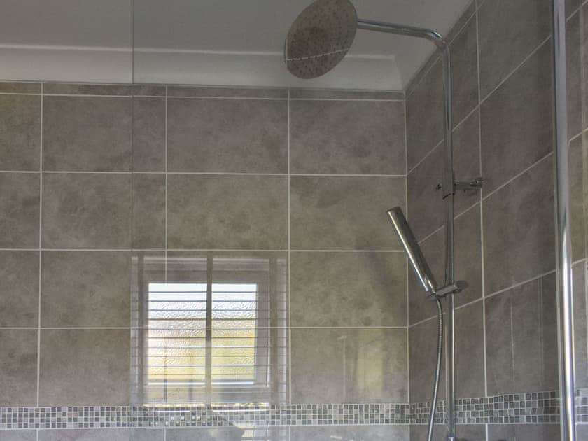 Shower room | Arcadian, Skinningrove, near Saltburn-by-the-Sea
