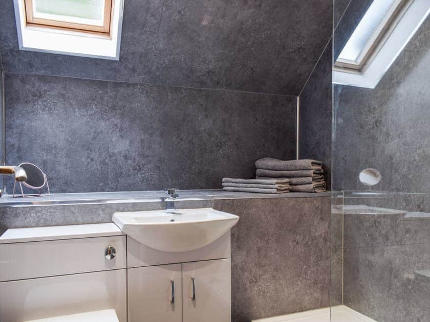Shower room | Beechwood, Arrochar