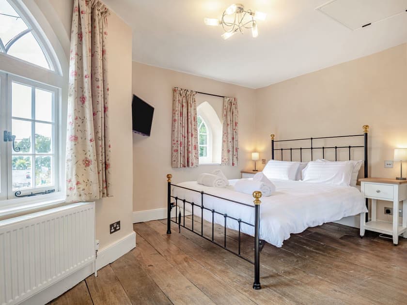Double bedroom | The Manor Lodge, Shepton Mallet