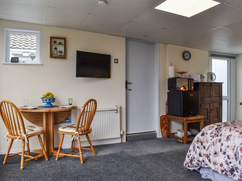 Open plan living space | Lynch Annexe, Appledore, near Westward Ho!