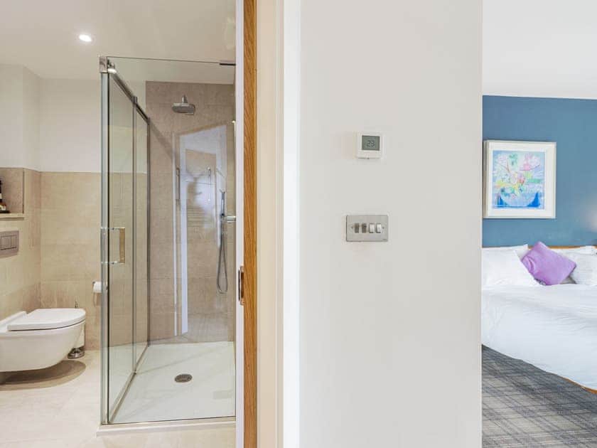 Shower room | River Coombe, Dartmouth