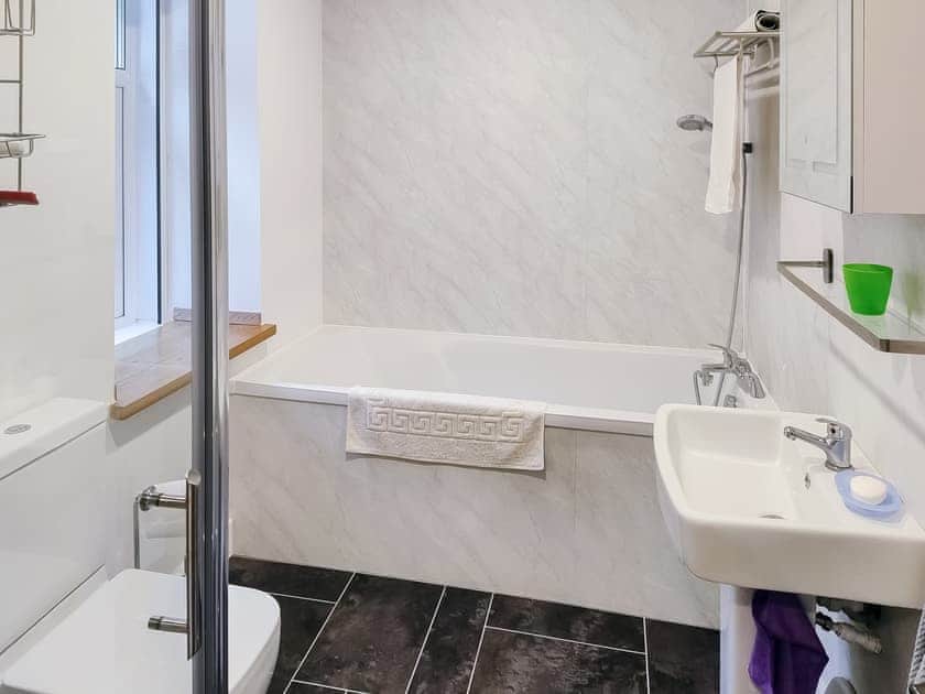 Bathroom | Old Steading, Brodick