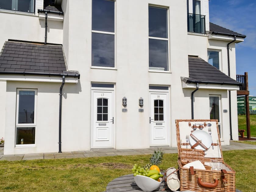 Exterior | Sandy Feet - The Fairways, Portpatrick