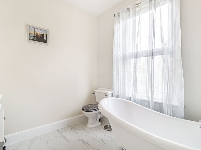 Bathroom | Mr-Brightside, Hunstanton