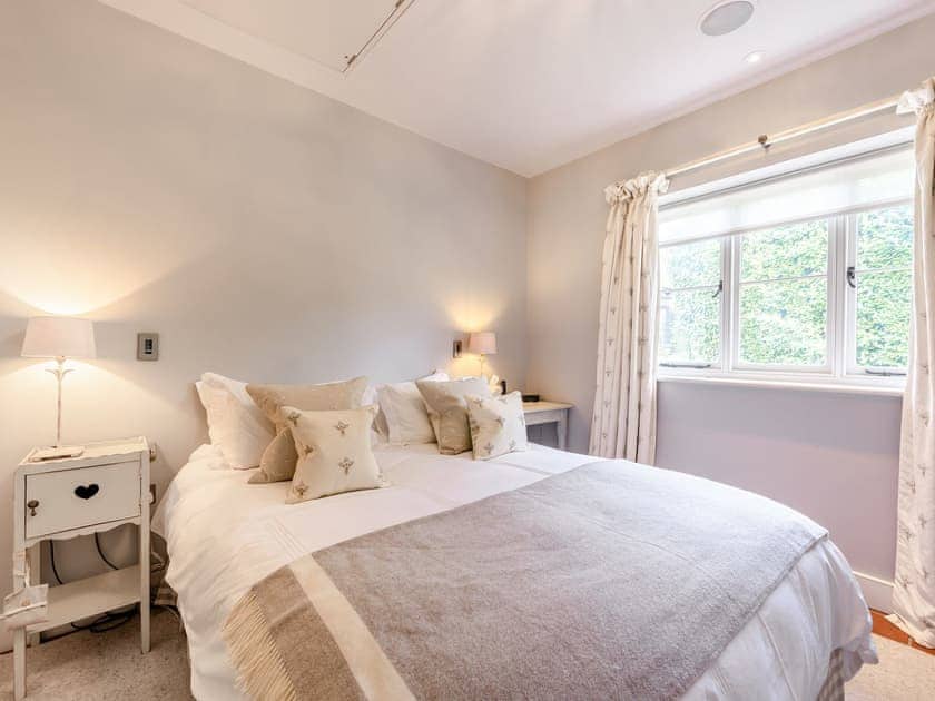 Double bedroom | Owl Cottage, Amberley