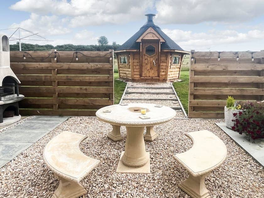 Sitting out area with barbecue | Morven View, Dunbeath, near Wick