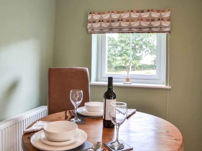 Dining Area | The Hen House - East Yorkshire Cottages, Bridlington