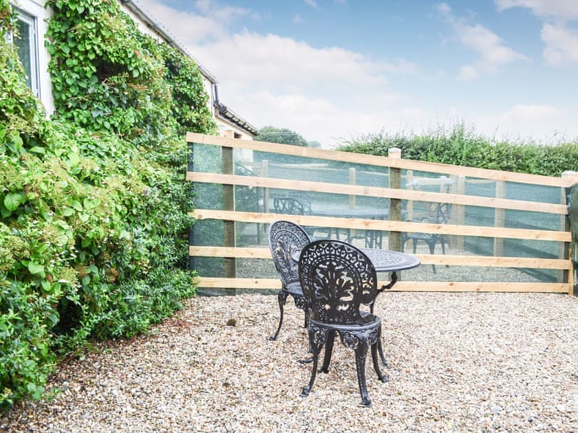 Sitting-out-area | The Hen House - East Yorkshire Cottages, Bridlington