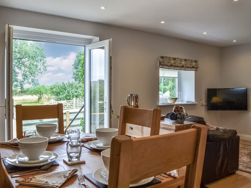 Dining Area | The Sheep Shed - East Yorkshire Cottages, Bridlington