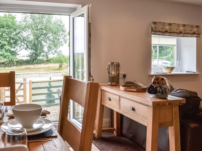 Dining Area | The Sheep Shed - East Yorkshire Cottages, Bridlington