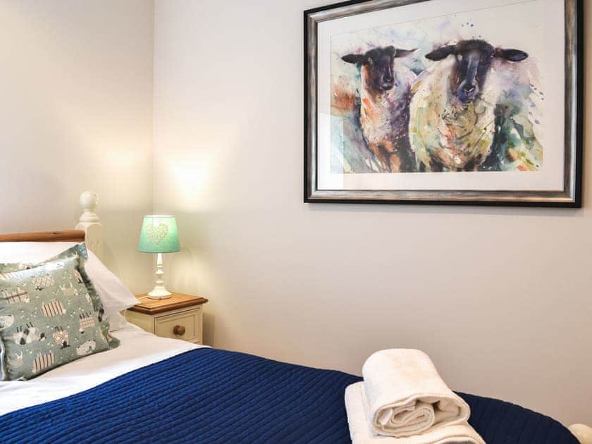 Double bedroom | The Sheep Shed - East Yorkshire Cottages, Bridlington