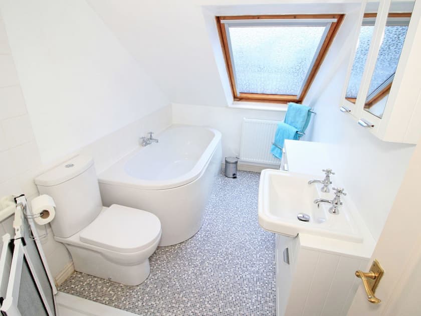 Bathroom | Fisherman Cove, Porthmadog