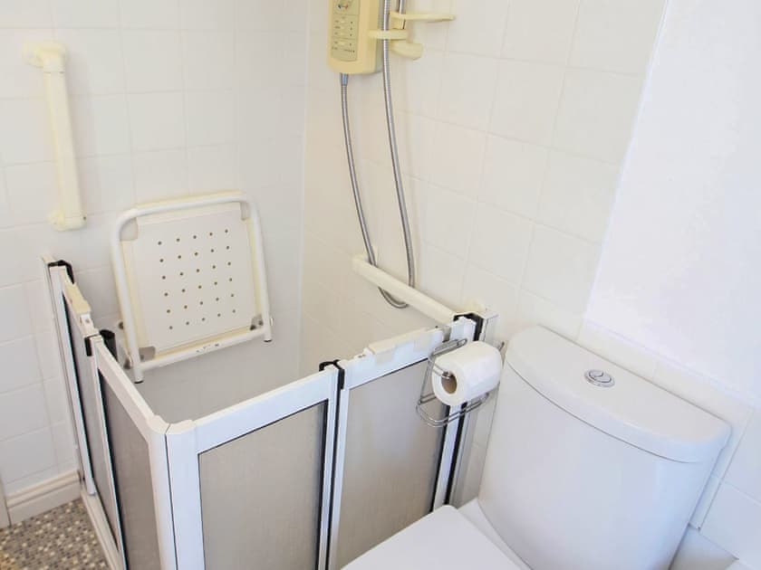 Bathroom | Fisherman Cove, Porthmadog