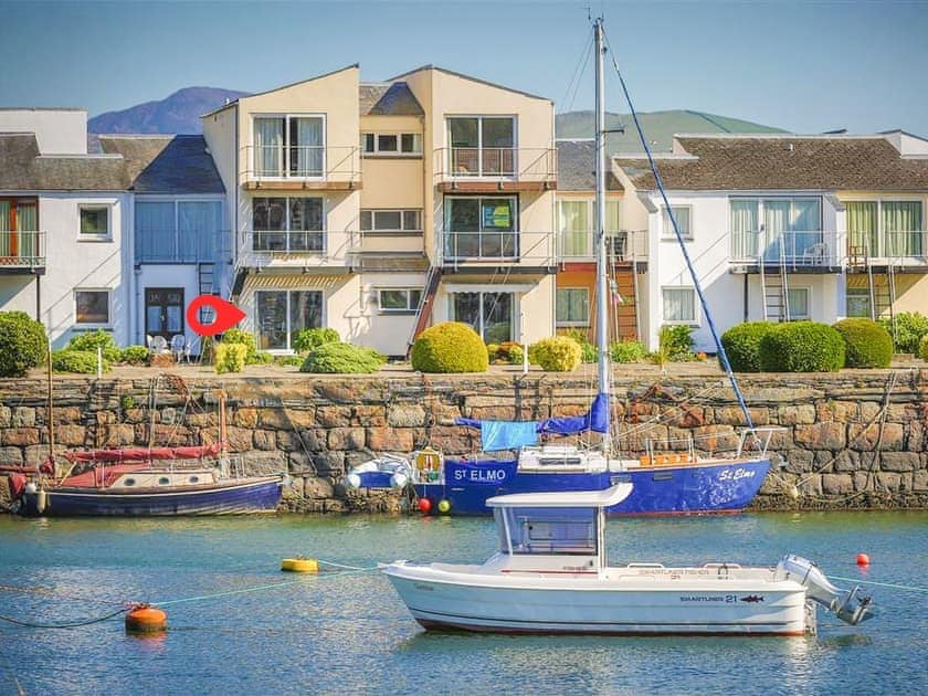 Exterior | Flat With Harbour Views - Snowdonia Tourist Services, Porthmadog