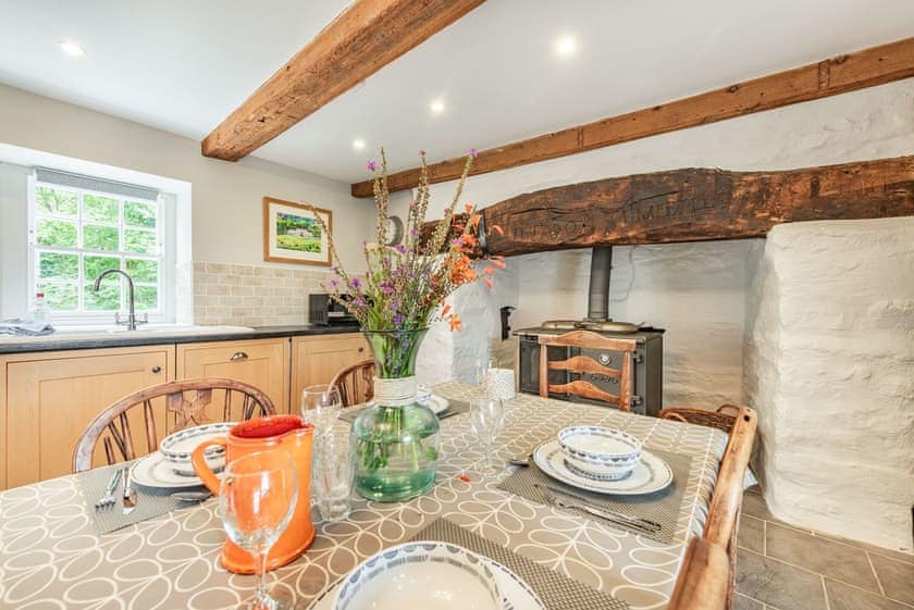 Kitchen/diner | Ty Glyn Mansion Cottage, Cilau Aeron, near Aberaeron