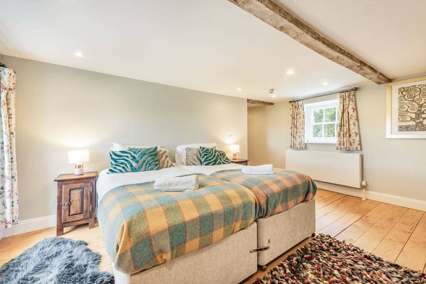 Twin bedroom | Ty Glyn Mansion Cottage, Cilau Aeron, near Aberaeron