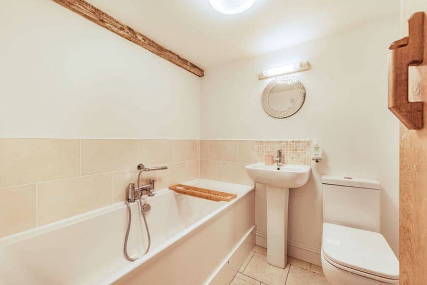 En-suite | Ty Glyn Mansion Cottage, Cilau Aeron, near Aberaeron