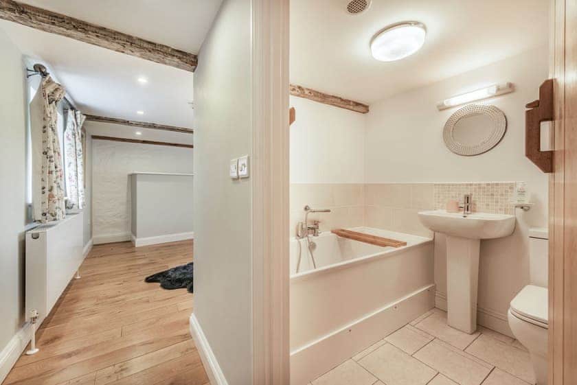En-suite | Ty Glyn Mansion Cottage, Cilau Aeron, near Aberaeron