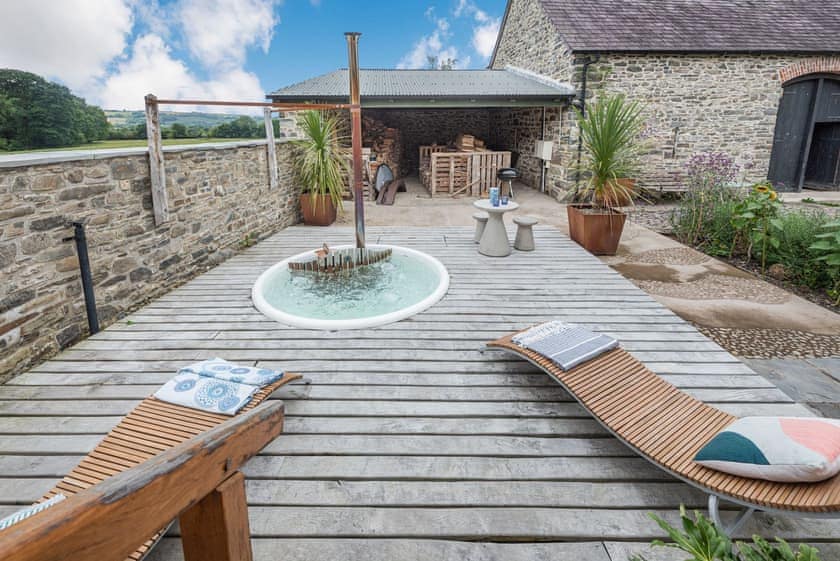 Decking | Ty Glyn Mansion Cottage, Cilau Aeron, near Aberaeron