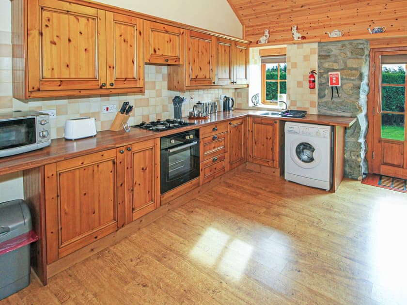 Kitchen | Country Escape, Chwilog