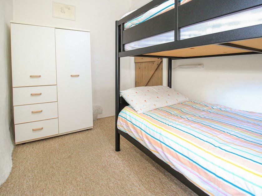 Bunk bedroom only for children under 16 years old (Lower Ground Floor Level)  | Stable Cottage, Llanbedr