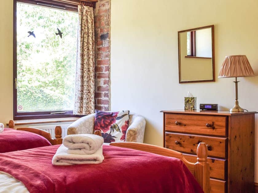 Twin bedroom | Angel Cottage, Oswaldkirk, near Helmsley