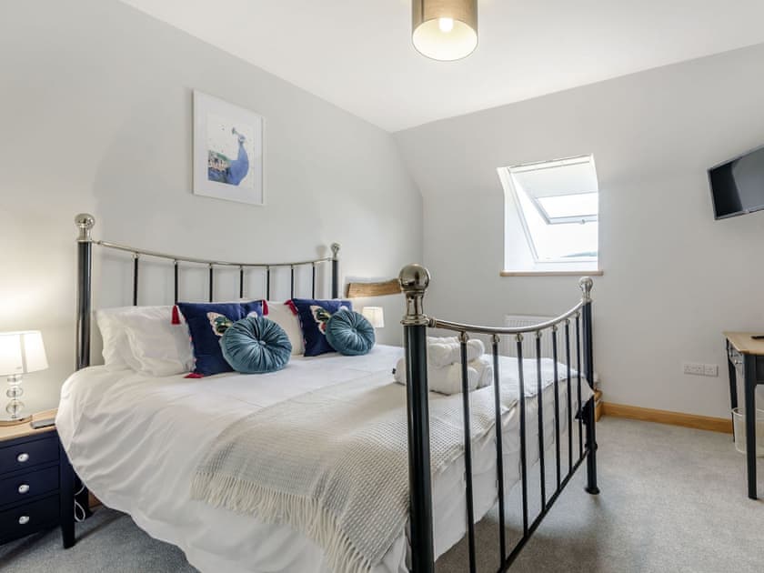 Double bedroom | Penshenkin Barn, New Radnor, near Presteigne