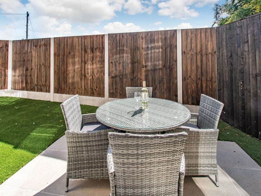 Sitting-out-area | The Bilberry - Scalby View Apartments, Scalby