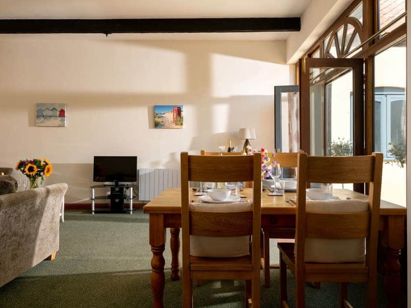 Living room/dining room | Granary - Tunstead Cottages, Tunstead