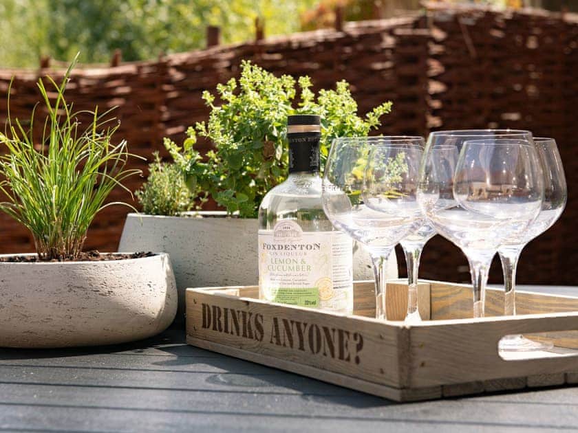 Outdoor area | Granary - Tunstead Cottages, Tunstead