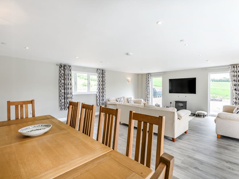 Living room/dining room | Upper Bryn Y Groes, Meifod