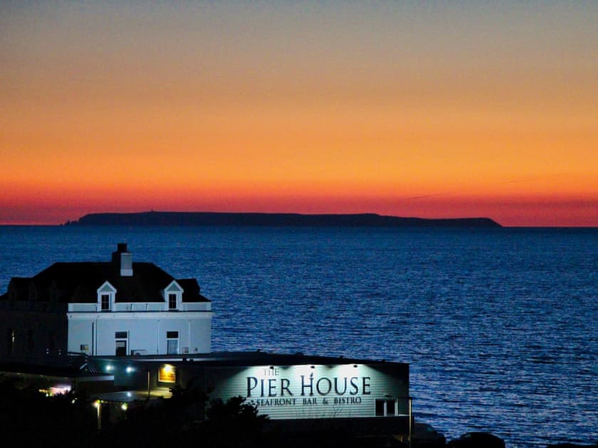 Surrounding area | Ocean Escape, Westward Ho!