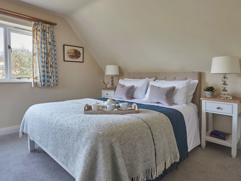 Master bedroom | Hungate Garden Cottage - Hungate Cottages, Pickering
