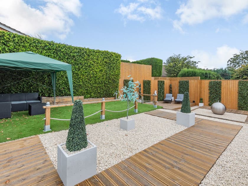 Garden and grounds | The Paddocks, Pleasley, near Chesterfield