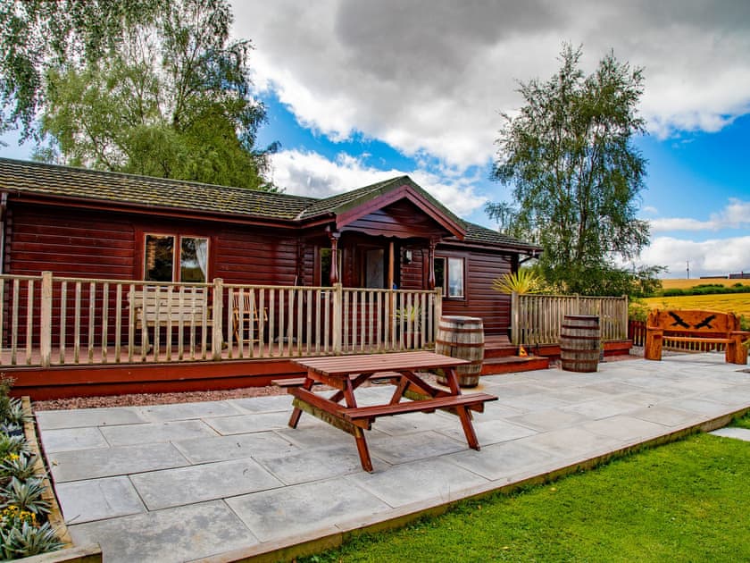 Exterior | Red Kite Cottage, Redfield, near Inverness