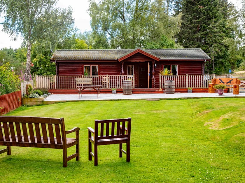 Exterior | Red Kite Cottage, Redfield, near Inverness