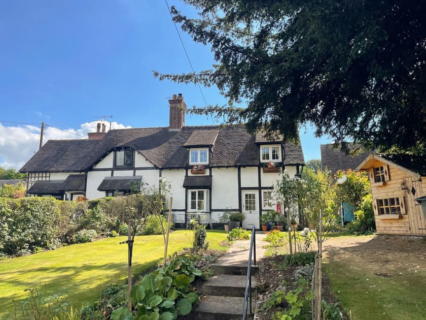 Exterior | Trentham Cottage, Stoke-on-Trent