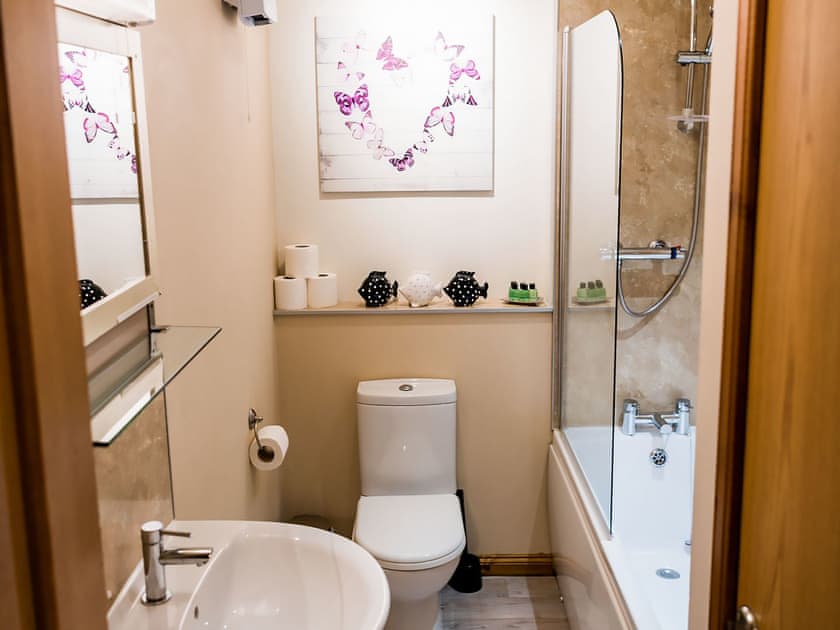 Shower room | The Galleries No. 3 - The Galleries, Spean Bridge