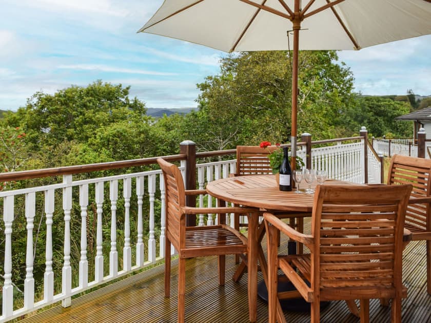 Decking | Catkin Lodge - Lunga Estate Lodges, Craobh Haven